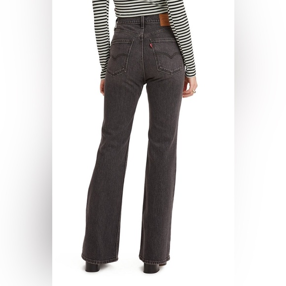 Premium Levis Levi's 70s High Flare Jeans in faded black, Size 28 - Picture 10 of 16